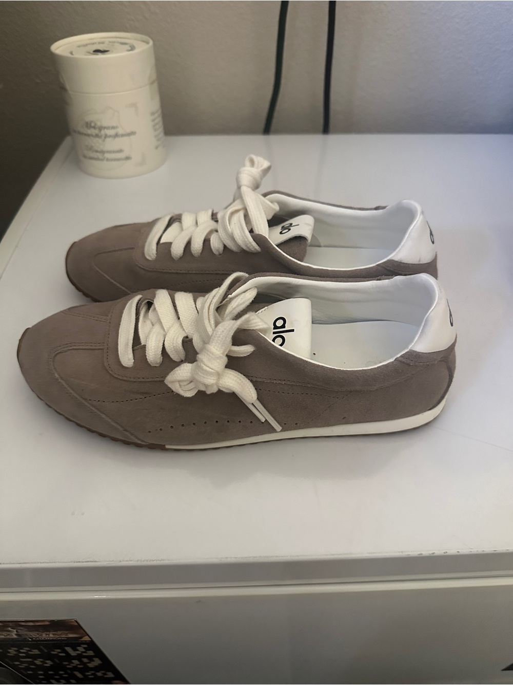 Women’s alo sunset sneaker